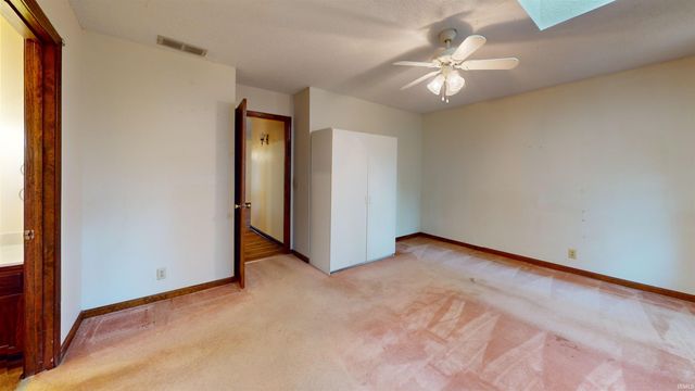 5610 Saint Catherine Court, Newburgh, IN 47630