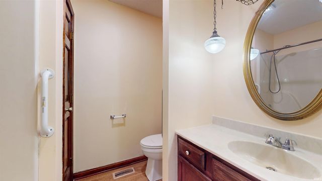 5610 Saint Catherine Court, Newburgh, IN 47630