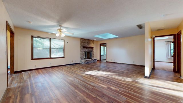 5610 Saint Catherine Court, Newburgh, IN 47630