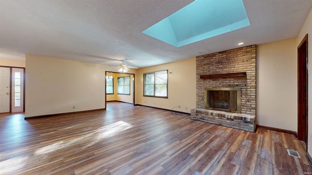 5610 Saint Catherine Court, Newburgh, IN 47630