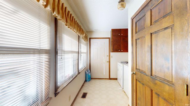 5610 Saint Catherine Court, Newburgh, IN 47630