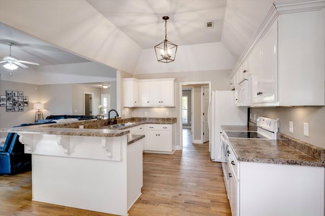 823 Lake Lanier Court, North Augusta, SC 29841