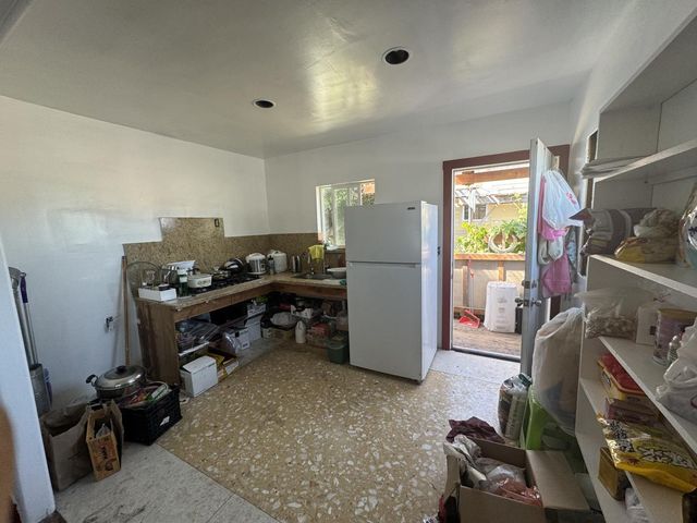 1925 E 27th Street, Oakland, CA 94606