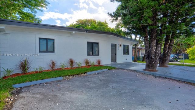 2736 NW 21st Ave, Oakland Park, FL 33311