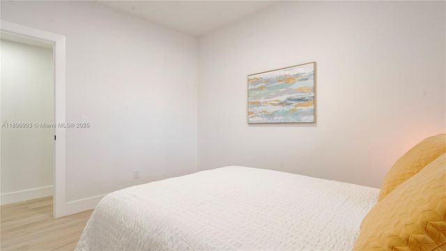 2736 NW 21st Ave, Oakland Park, FL 33311