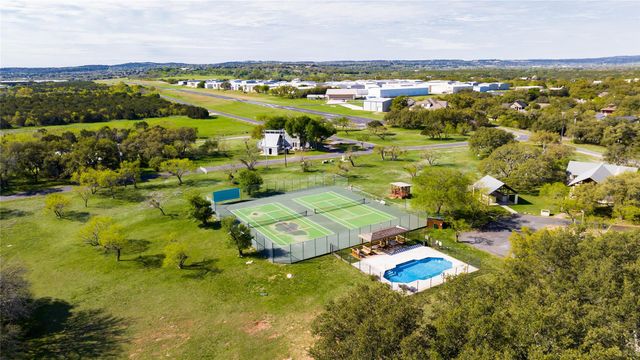 300 Bedford DR, Spicewood, TX 78669