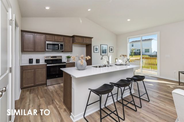 3204 SE Elkwood Court, Ankeny, IA 50021