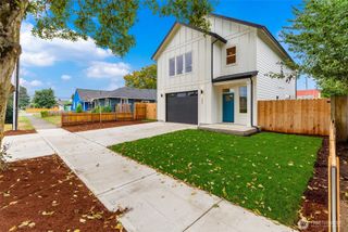 1209 S 6th Avenue, Kelso, WA 98626