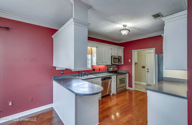 219 Garden Drive, Brandon, MS 39042
