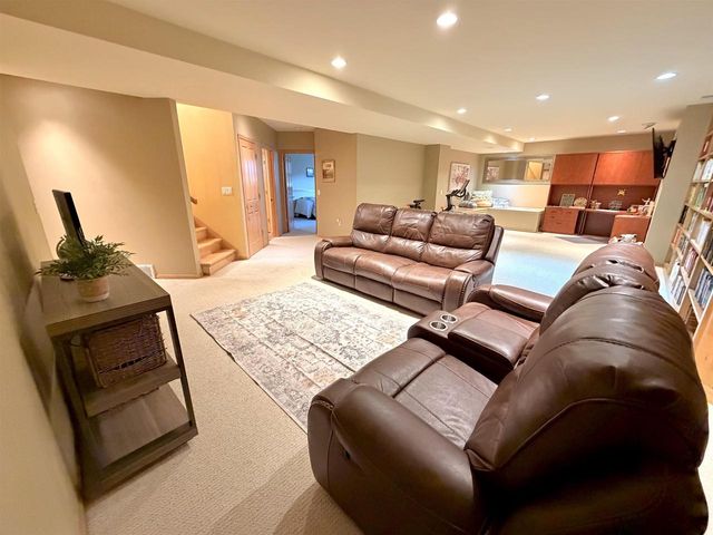 1030 Rooster Run, Middleton, WI 53562