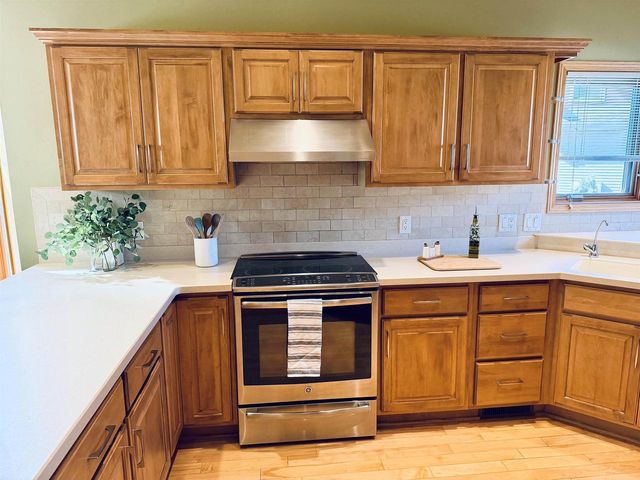 1030 Rooster Run, Middleton, WI 53562