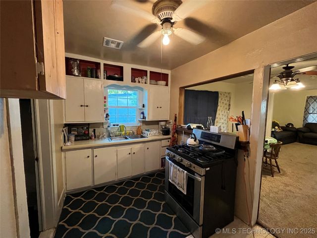 809 1st Street, Indianola, OK 74442