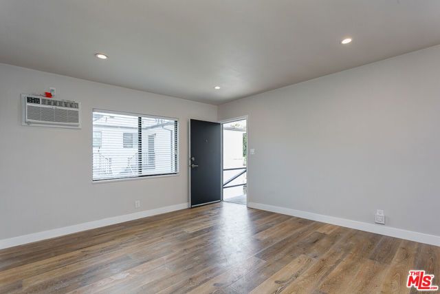 2841 S REDONDO 2841, Los Angeles, CA 90016