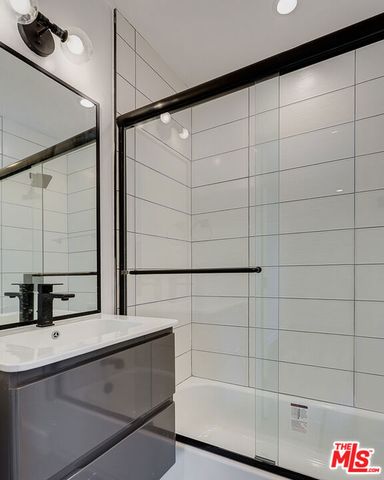 2841 S REDONDO 2841, Los Angeles, CA 90016