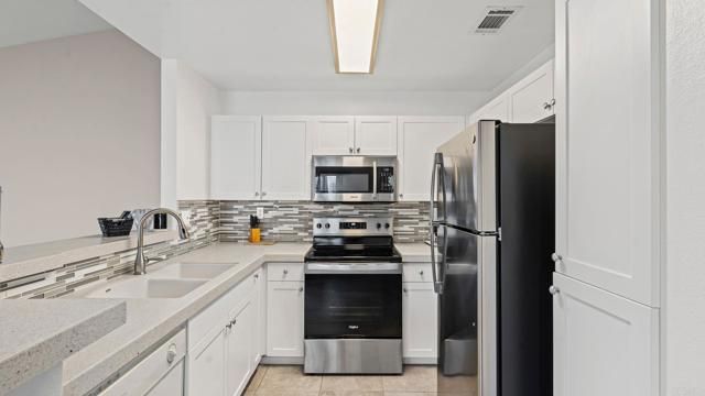 1074 Merrill Circle, Hemet, CA 92545