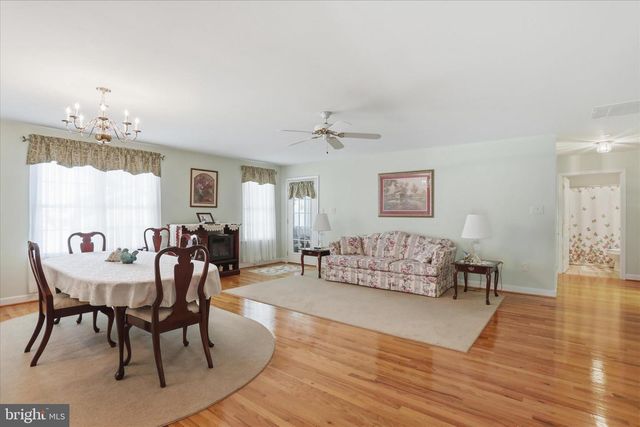 621 KESTREL CT, Woodstock, VA 22664