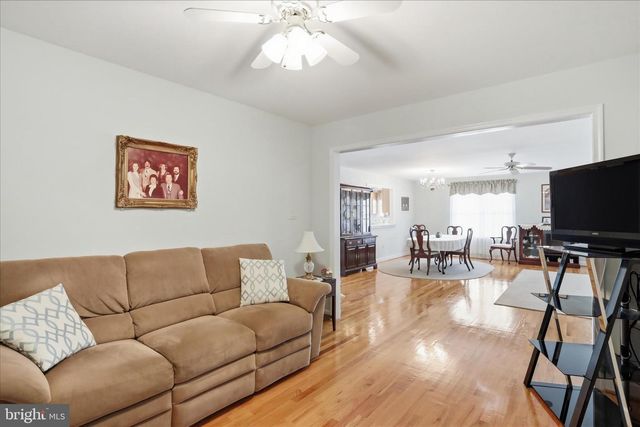 621 KESTREL CT, Woodstock, VA 22664