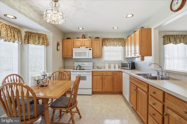 621 KESTREL CT, Woodstock, VA 22664