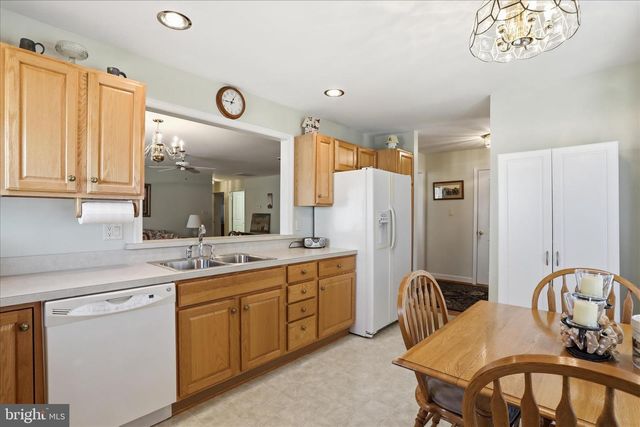 621 KESTREL CT, Woodstock, VA 22664