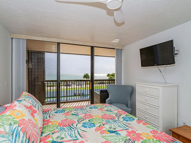 4141 Ocean Drive 403, Vero Beach, FL 32963