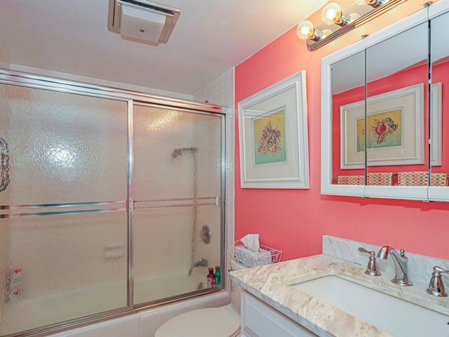 4141 Ocean Drive 403, Vero Beach, FL 32963