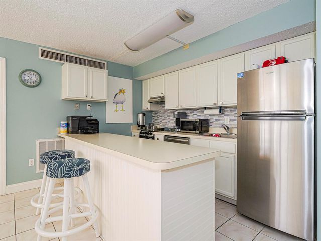 4141 Ocean Drive 403, Vero Beach, FL 32963