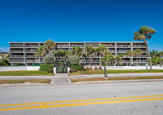 4141 Ocean Drive 403, Vero Beach, FL 32963