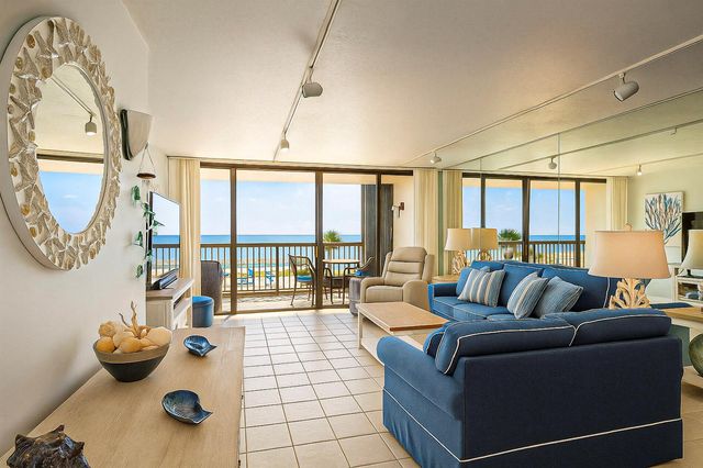 4141 Ocean Drive 403, Vero Beach, FL 32963