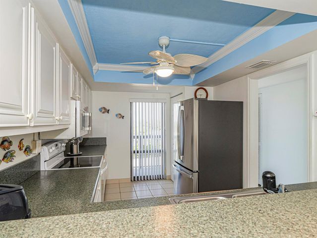 4141 Ocean Drive 403, Vero Beach, FL 32963
