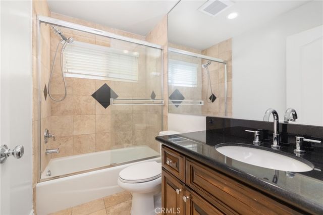 623 Aviation Way D, Manhattan Beach, CA 90266