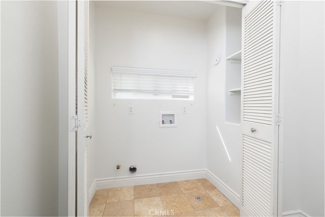 623 Aviation Way D, Manhattan Beach, CA 90266