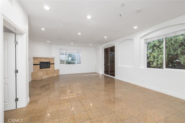 623 Aviation Way D, Manhattan Beach, CA 90266