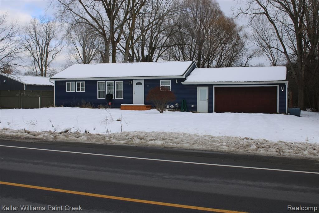 4206 N Linden Road, Flint, MI 48504