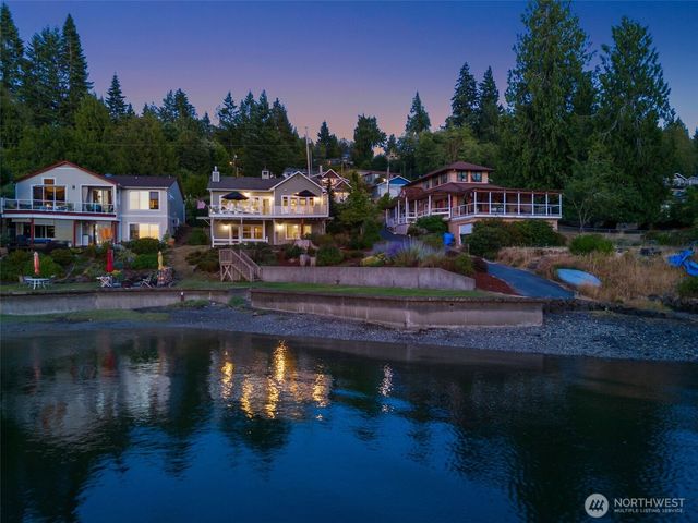 9936 9941 Mariner Drive NW, Olympia, WA 98502