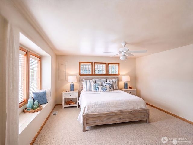 9936 9941 Mariner Drive NW, Olympia, WA 98502