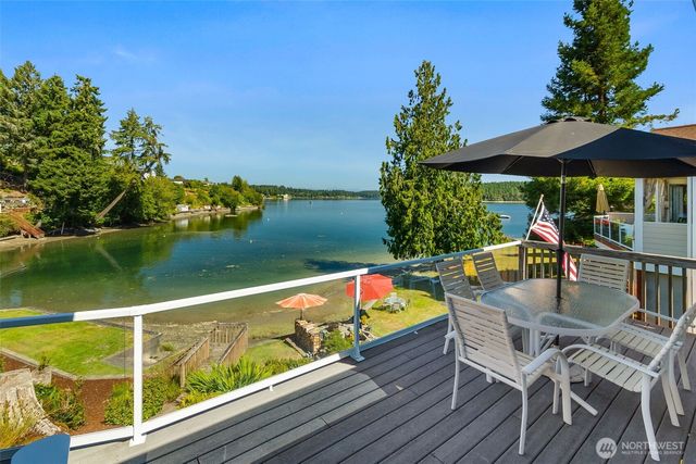 9936 9941 Mariner Drive NW, Olympia, WA 98502