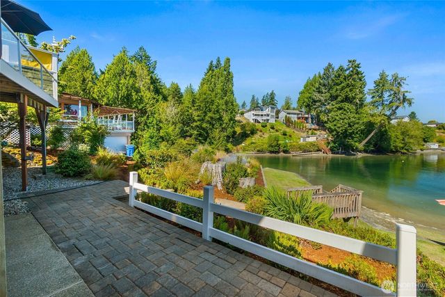 9936 9941 Mariner Drive NW, Olympia, WA 98502