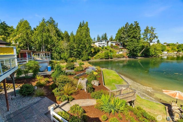 9936 9941 Mariner Drive NW, Olympia, WA 98502