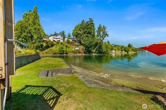9936 9941 Mariner Drive NW, Olympia, WA 98502