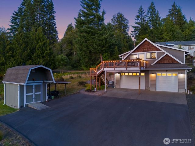 9936 9941 Mariner Drive NW, Olympia, WA 98502