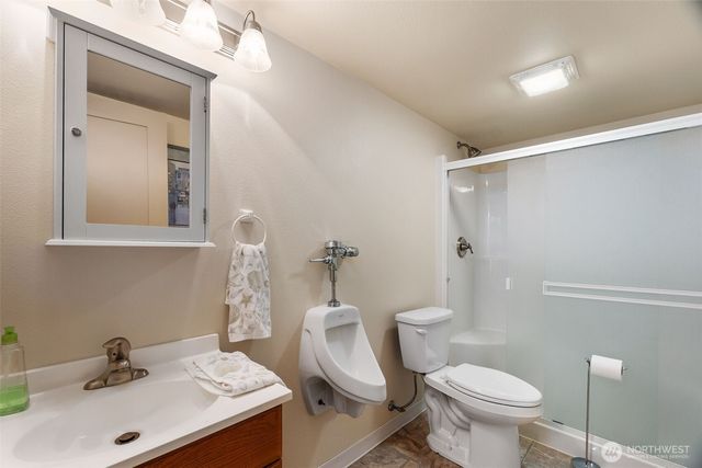 9936 9941 Mariner Drive NW, Olympia, WA 98502