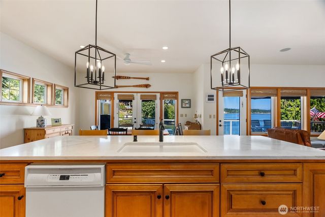 9936 9941 Mariner Drive NW, Olympia, WA 98502