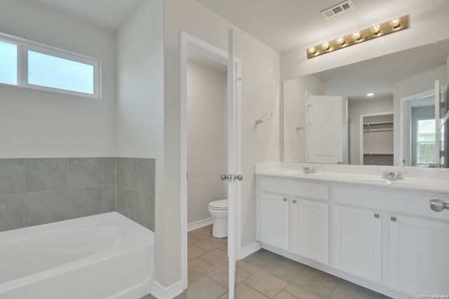 1007 House Sparrow, San Antonio, TX 78253