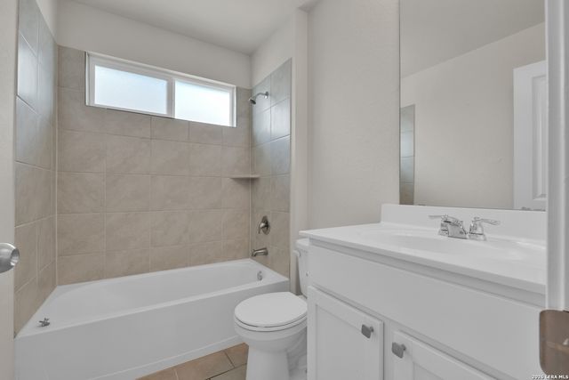 1007 House Sparrow, San Antonio, TX 78253