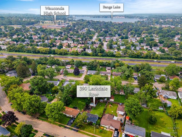 390 Larkdale Row, Wauconda, IL 60084