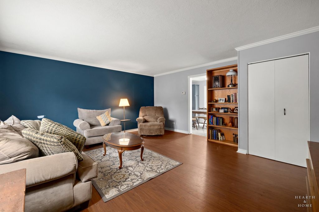 390 Larkdale Row, Wauconda, IL 60084 — photo 3