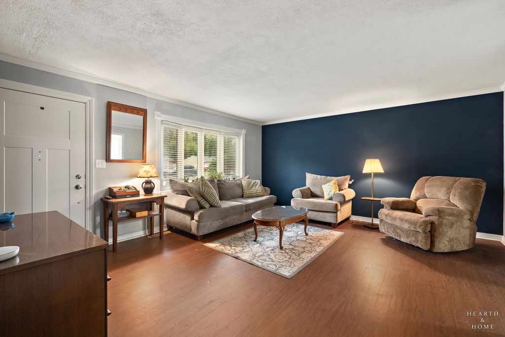 390 Larkdale Row, Wauconda, IL 60084 — photo 4