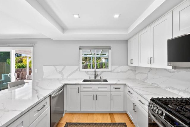 2336 Kenwyn, Oceanside, CA 92054