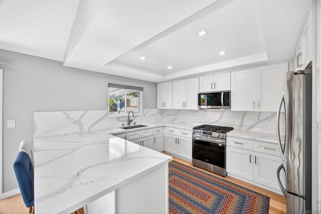 2336 Kenwyn, Oceanside, CA 92054