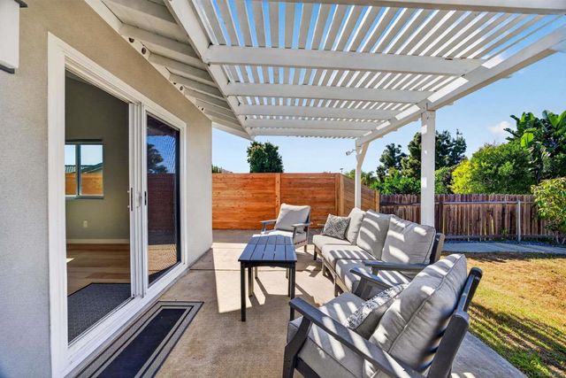 2336 Kenwyn, Oceanside, CA 92054